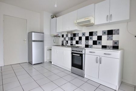 Location Appartement 2 pièces 54m² CLERMONT FERRAND 63000 - Photo 4