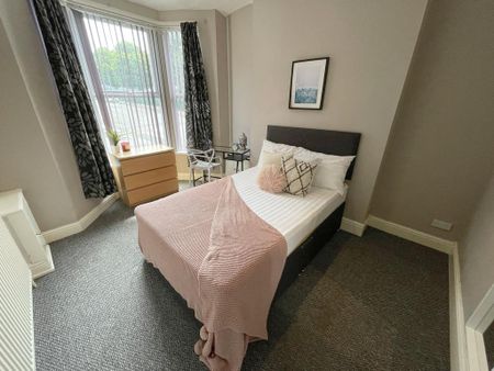 3 bedroom terraced house to rent - Photo 4