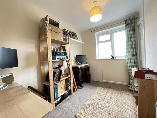 2 bedroom maisonette to rent - Photo 1