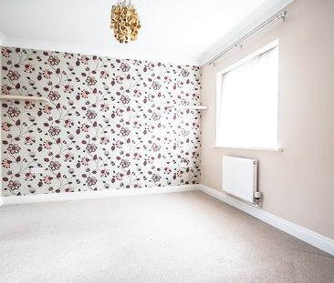 4 bedroom house to rent Collingwood Drive, Longstanton, Cambridge, ... - Photo 2