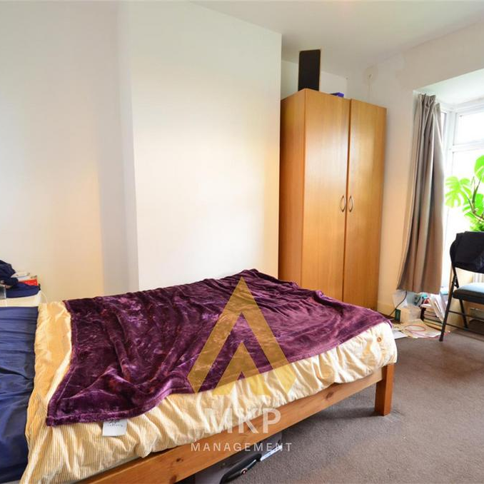 5 bedroom semi-detached house to rent - Photo 1