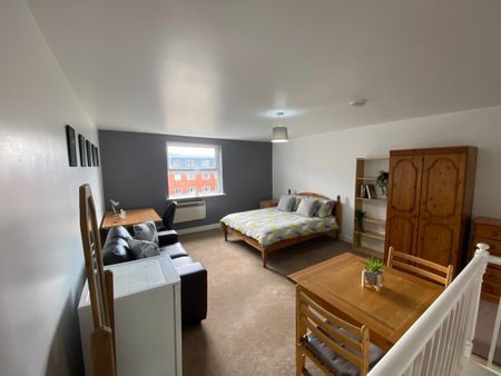 Flat 4, 49 Lower Ford Street – Student Accommodation Coventry - Photo 2