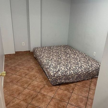 For Lease - 824 Preston Manor Drive Unit# Bsmt, Mississauga, Ontario - Photo 1