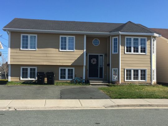 75 A Eastbourne Crescent - $1300 P.O.U. - Photo 1