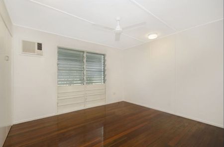 Spacious & Welcoming Family Home - Photo 5