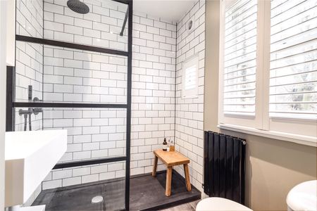 Vicarage Crescent, Battersea Park, SW11, London - Photo 4