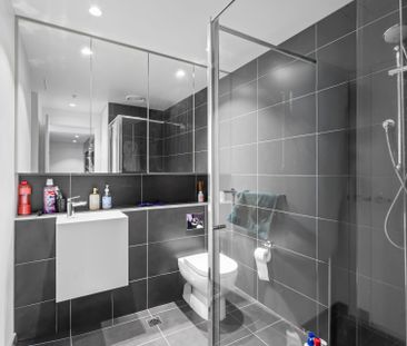 Stunning 2 Bed On The Banks Of The Yarra - Unfurnished - Photo 5