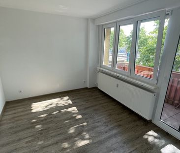 Renovierte 3 ZKB mit Balkon in MA-Waldhof - Photo 1