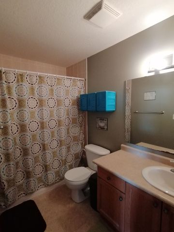 For Lease - 712 Activa Avenue, Kitchener, Ontario - Photo 4