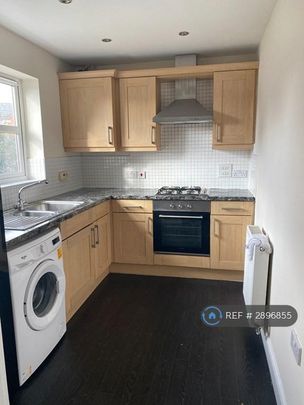 3 bedroom terraced house to rent - Photo 1
