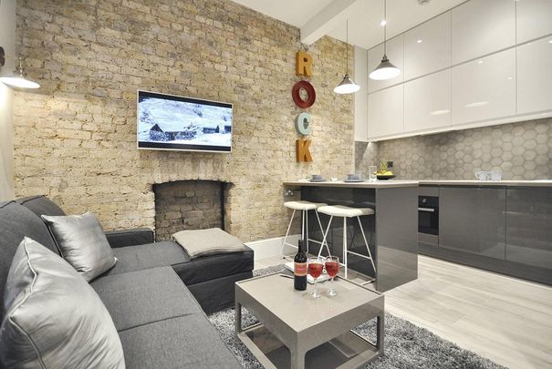 Studio to rent - Photo 1