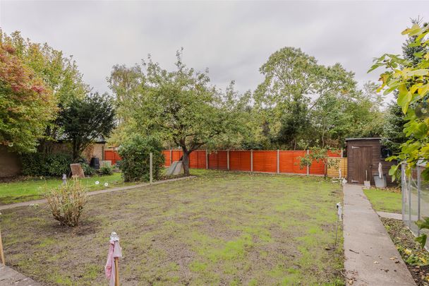 To Let 3 Bed Bungalow - Semi Detached - Photo 1