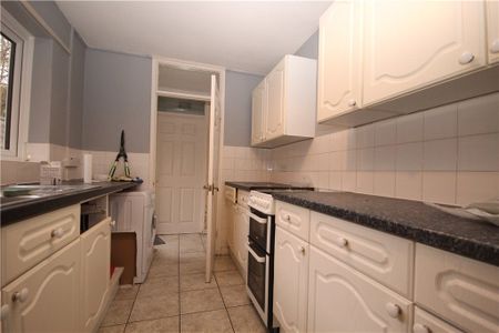 Denzil Road, Guildford, Surrey, GU2 7NG - Photo 2