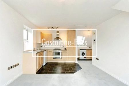 Town Centre, RG21 - Photo 5