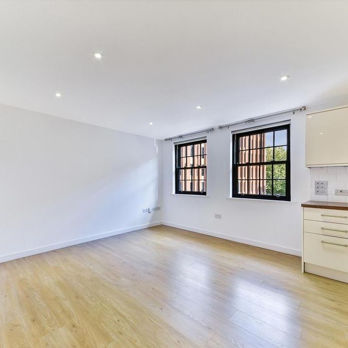 1 bedroom flat to rent - Photo 1