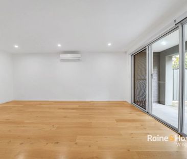 Modern Family Living in a Prime Greenvale Location - Photo 2