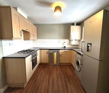 2 bedroom flat to rent - Photo 6