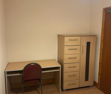 Unit 1, 100 Fitzroy Avenue, Belfast, BT7 1HX - Photo 3