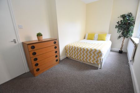 1 bed flat to rent in Romilly Road, CF5 - Photo 3