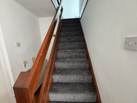 3 bedroom maisonette to rent - Photo 1