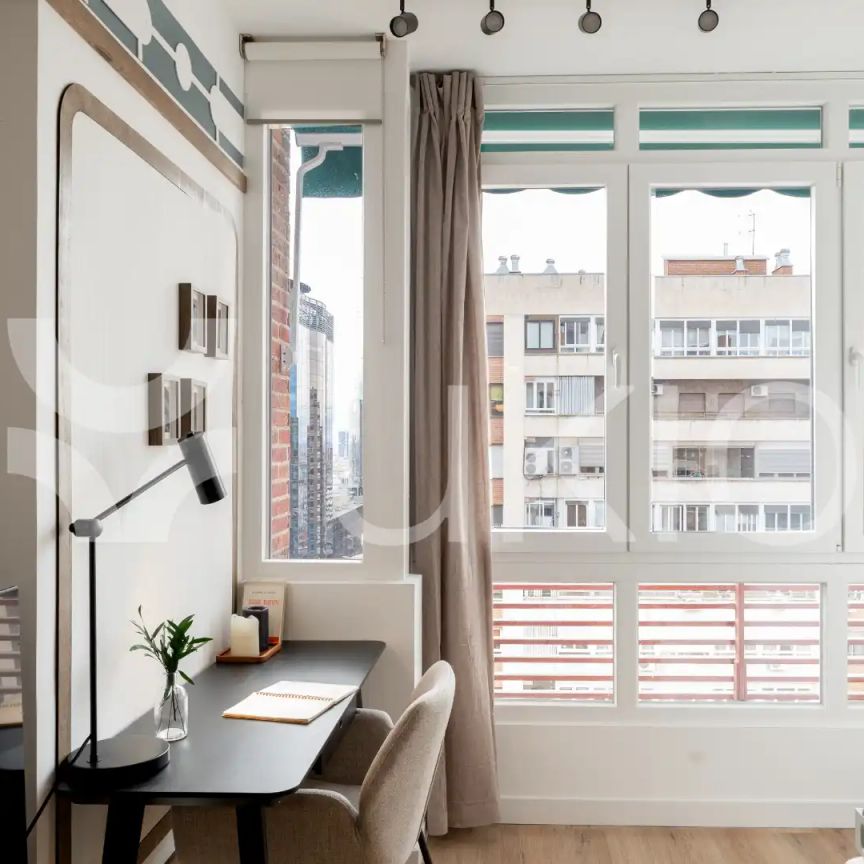 Apartamento de alquiler en Calle de Orense, Cuatro Caminos - Azca - Foto 1