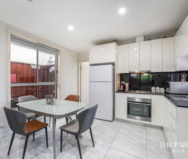 Street Facing Granny Flat - Photo 5