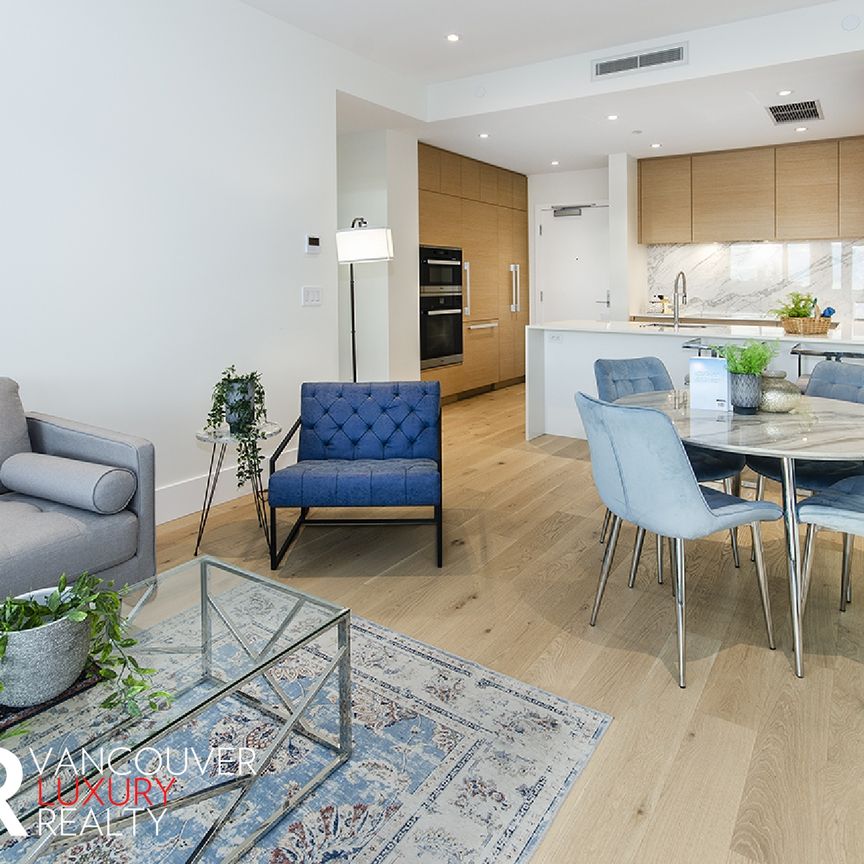 Condo in West Vancouver, BC - Photo 1