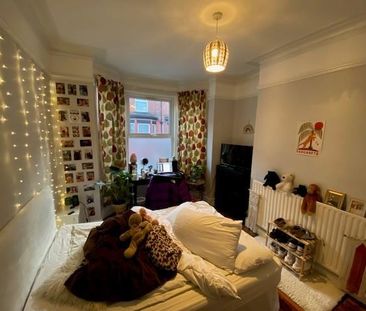 4 bedroom private hall to rent - Photo 3