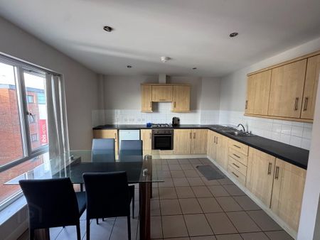 910 College Court Central, 56 King Street, Belfast, BT1 6BZ - Photo 5