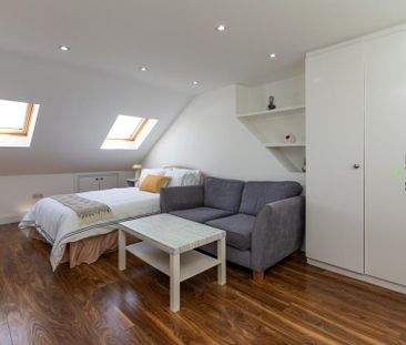 4 bedroom terraced house to rent - Photo 5