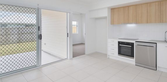 Brand New two Beds, one bath in Greenbank - Photo 2