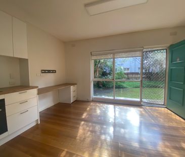 2/8 Walnut Street, Carnegie VIC 3163 - Apartment For Rent | Domain - Photo 4