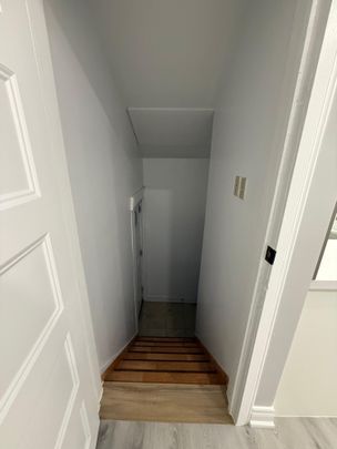 For Lease - 572 Oak Avenue, Windsor, Ontario - Photo 1