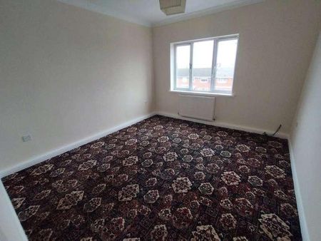 Cambridge Court, Tindale Crescent, Bishop Auckland, County Durham, DL14 - Photo 4