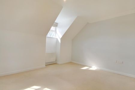 3 bedroom semi-detached house to rent - Photo 3