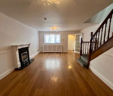 3 bedroom terraced house to rent - Photo 2