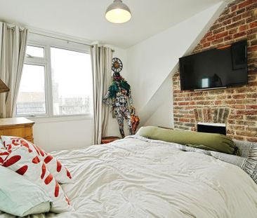 A Stone’s Throw from Hove Beach, one bedroom 2nd floor flat - Photo 3