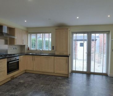 3 bedroom townhouse to rent - Photo 6
