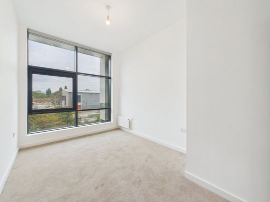 Lakeside East, The Causeway, Staines-Upon-Thames,TW18 - Photo 1