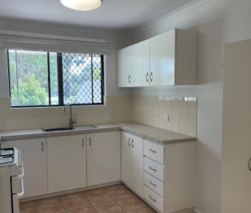 10/2 Lakeside Terrace, Mount Pleasant. - Photo 3