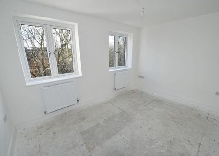 4 bedroom terraced house to rent - Photo 5
