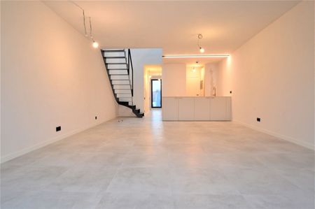 Uitzonderlijk nieuwbouw duplex appartement in hartje centrum Dendermonde - Photo 2