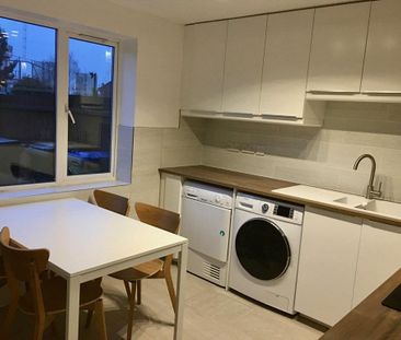 4 bedroom townhouse to rent - Photo 2