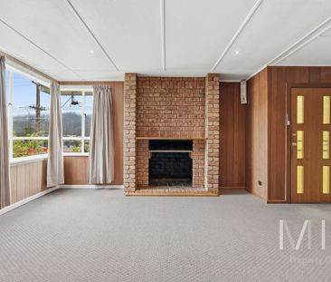 Freshly Updated Home - Photo 6