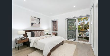 Contemporary Family-Sized Townhouse with Exceptional Convenience - Photo 3