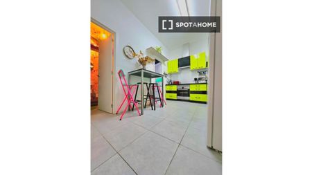 4 room luxury Flat for rent in Madrid, Autonomous Region of Madrid - Photo 2