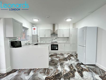 3 bedroom apartment to rent - Photo 4
