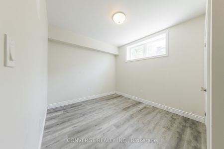 For Lease - 79 Hogarth Street Unit# Lower, Oshawa, Ontario - Photo 2