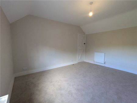 A lovely, newly refurbished 3 bed property in Cheriton offering 3 bedrooms, kitchen/dining area and living room. With good size garden and beautiful views. - Photo 5