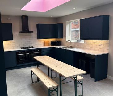 7 bedroom terraced house to rent - Photo 4